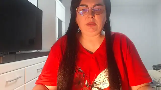 Snapshot of Amandamuller1982 chatting on 04-29-26, 08:04 Amandamuller1982 online show from 04-29-26, 08:04