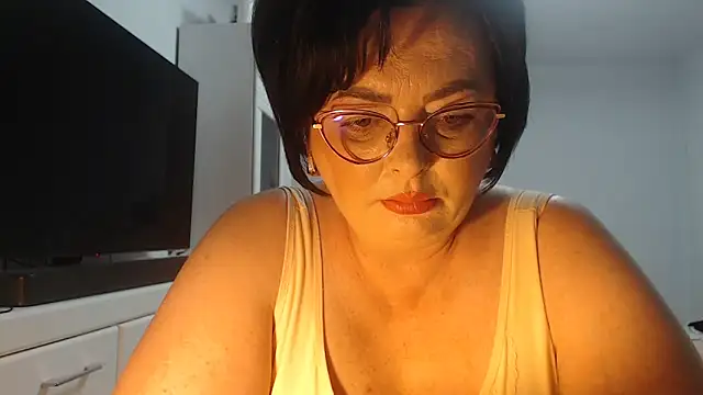 Snapshot of Amandamuller1982 chatting on 05-16-26, 07:34 Amandamuller1982 online show from 05-16-26, 07:34