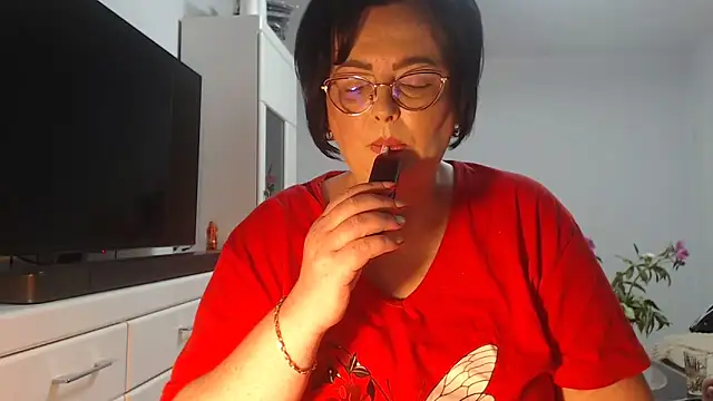 Snapshot of Amandamuller1982 chatting on 05-27-26, 07:00 Amandamuller1982 online show from 05-27-26, 07:00