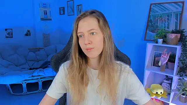 Snapshot of Sharon_Evansi chatting on 03-09-25, 11:47 Sharon Evansi online show from 03-09-25, 11:47