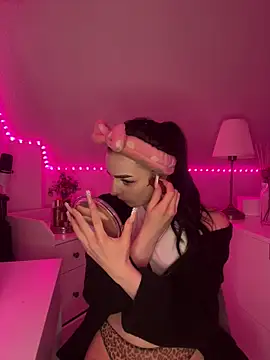 AdelinaAlia online show from 02-21-26, 09:05