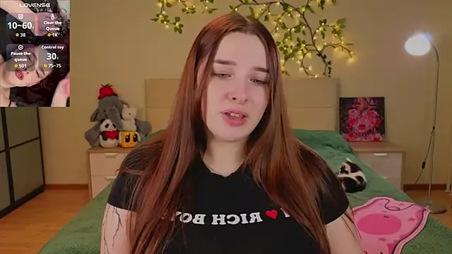 CookyDaisy online show from 04-21-26, 01:42