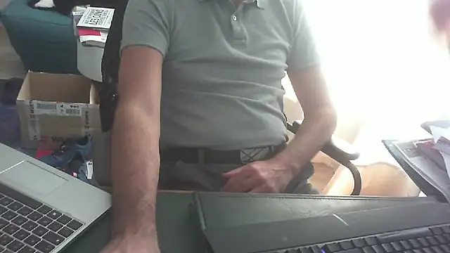 shyfrenchcock1 online show from 10-06-25, 08:12