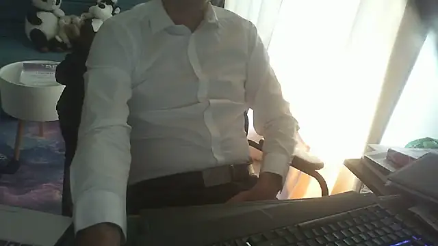 shyfrenchcock1 online show from 06-08-26, 07:42