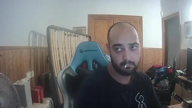 Snapshot of chicomallorca96 chatting on 09-08-25, 03:22 chicomallorca96 online show from 09-08-25, 03:22