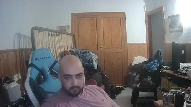 Snapshot of chicomallorca96 chatting on 10-23-25, 01:54 chicomallorca96 online show from 10-23-25, 01:54