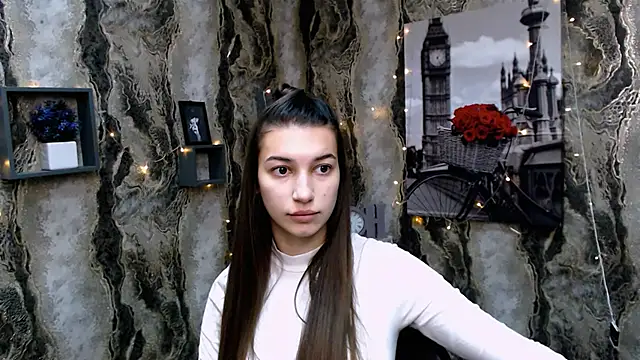 Snapshot of KarolinaRosse_ chatting on 01-11-25, 10:51 KarolinaRosse  online show from 01-11-25, 10:51