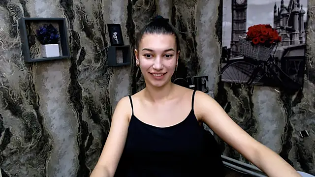 Snapshot of KarolinaRosse_ chatting on 01-12-25, 01:16 KarolinaRosse  online show from 01-12-25, 01:16