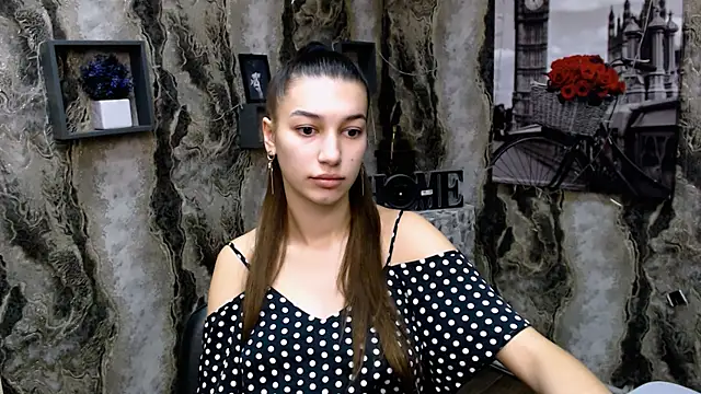 Snapshot of KarolinaRosse_ chatting on 01-13-25, 05:55 KarolinaRosse  online show from 01-13-25, 05:55