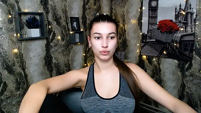 Snapshot of KarolinaRosse_ chatting on 02-05-25, 10:19 KarolinaRosse  online show from 02-05-25, 10:19