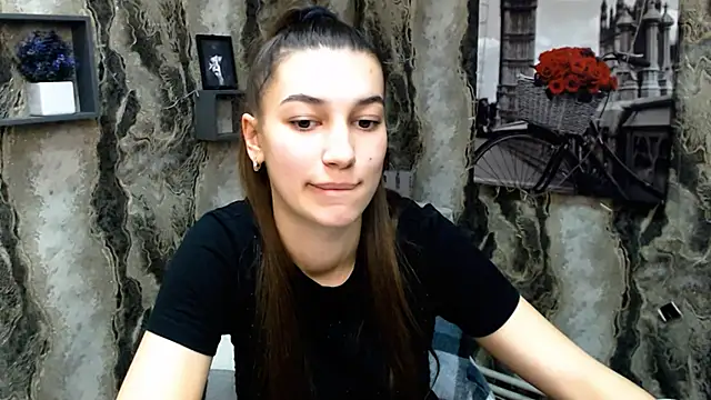 Snapshot of KarolinaRosse_ chatting on 02-07-25, 01:11 KarolinaRosse  online show from 02-07-25, 01:11