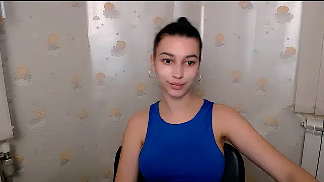 Snapshot of KarolinaRosse_ chatting on 02-08-25, 01:11 KarolinaRosse  online show from 02-08-25, 01:11