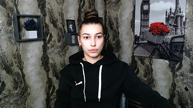 Snapshot of KarolinaRosse_ chatting on 02-10-25, 06:42 KarolinaRosse  online show from 02-10-25, 06:42