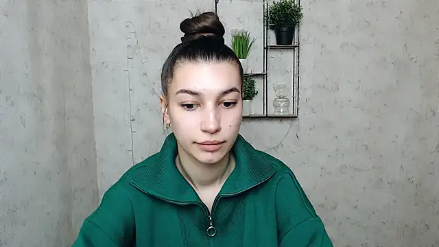 Snapshot of KarolinaRosse_ chatting on 03-08-25, 06:54 KarolinaRosse  online show from 03-08-25, 06:54