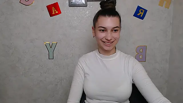 Snapshot of KarolinaRosse_ chatting on 03-11-25, 01:12 KarolinaRosse  online show from 03-11-25, 01:12