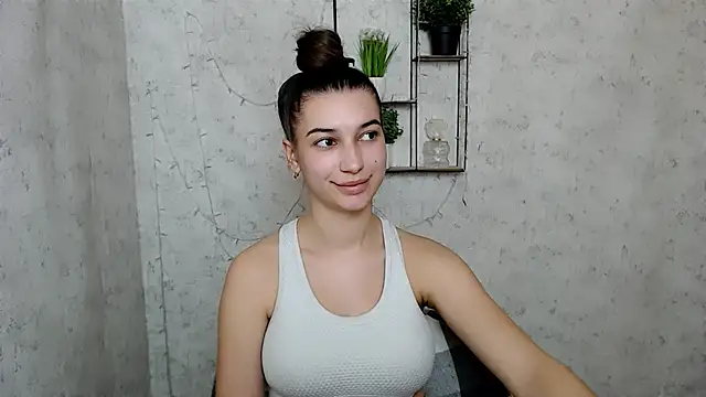 Snapshot of KarolinaRosse_ chatting on 03-15-25, 01:40 KarolinaRosse  online show from 03-15-25, 01:40