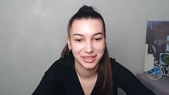 Snapshot of KarolinaRosse_ chatting on 03-17-25, 02:45 KarolinaRosse  online show from 03-17-25, 02:45