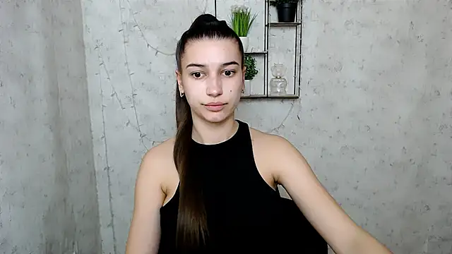 Snapshot of KarolinaRosse_ chatting on 03-22-25, 12:57 KarolinaRosse  online show from 03-22-25, 12:57