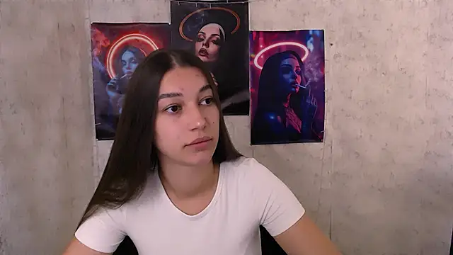 Snapshot of KarolinaRosse_ chatting on 09-27-25, 05:12 KarolinaRosse  online show from 09-27-25, 05:12
