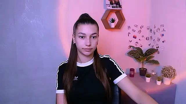Snapshot of KarolinaRosse_ chatting on 09-30-25, 05:12 KarolinaRosse  online show from 09-30-25, 05:12