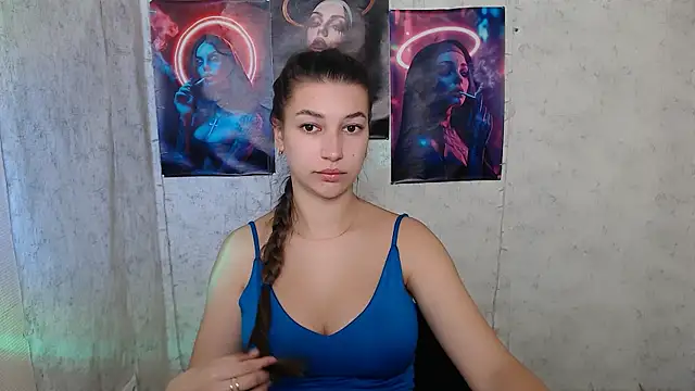 Snapshot of KarolinaRosse_ chatting on 10-13-25, 05:40 KarolinaRosse  online show from 10-13-25, 05:40