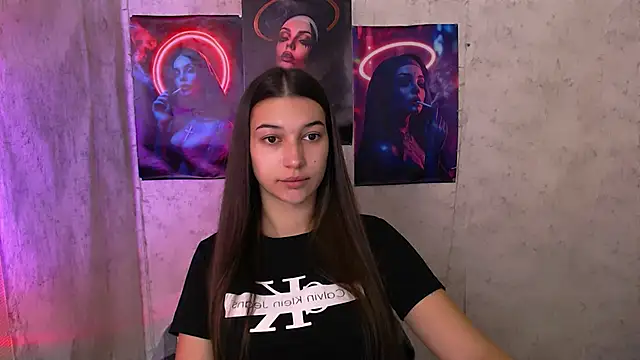 Snapshot of KarolinaRosse_ chatting on 10-24-25, 05:04 KarolinaRosse  online show from 10-24-25, 05:04