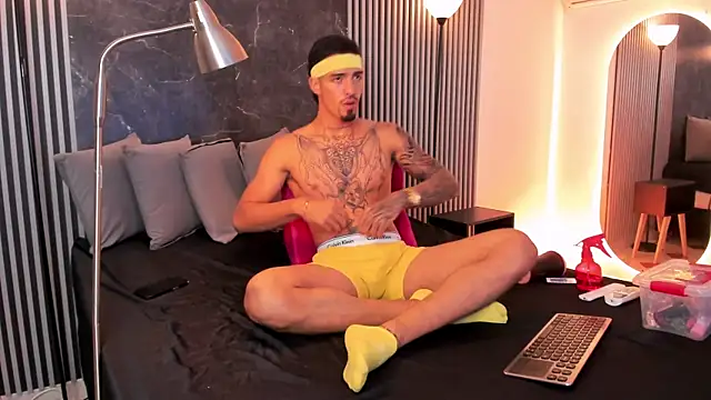 Duriel  online show from 03-05-25, 12:33