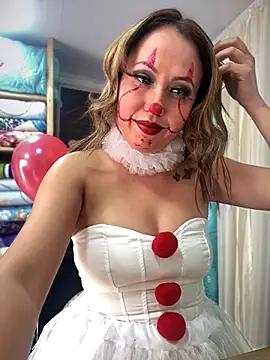 VIOLETA-25  online show from 10-31-25, 04:30