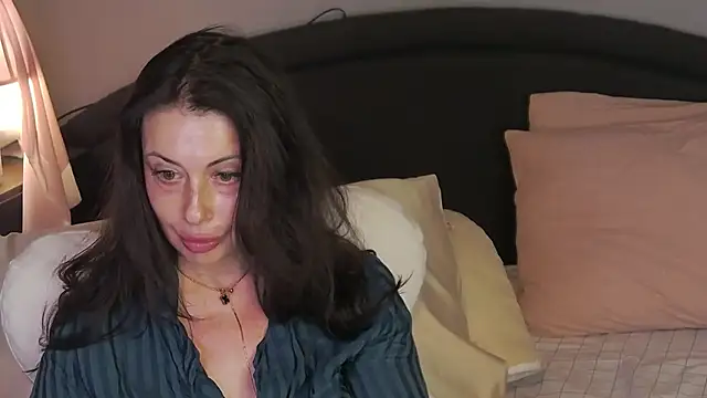 Mia Lovi online show from 05-09-26, 06:24