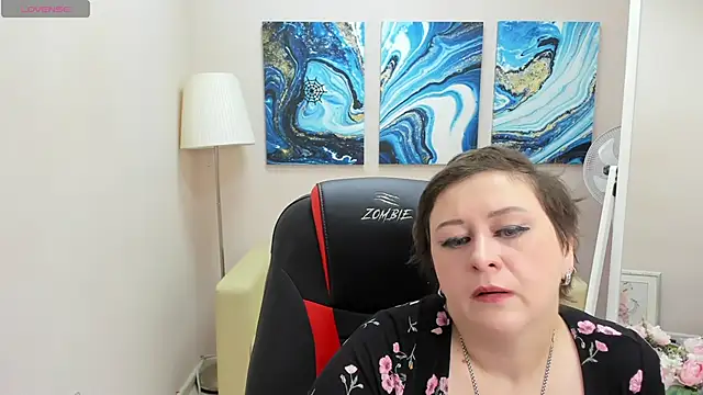 Snapshot of Dolorys chatting on 12-22-24, 05:34 Dolorys online show from 12-22-24, 05:34