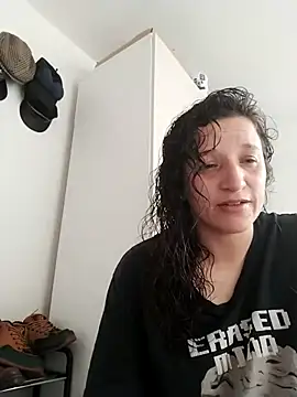 Snapshot of hanamy_joha chatting on 11-05-25, 03:23 hanamy joha online show from 11-05-25, 03:23