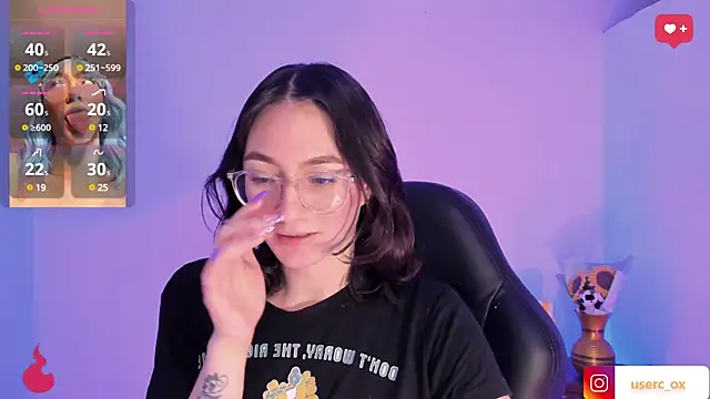 Snapshot of haanna_thompsoon chatting on 02-05-25, 09:50 haanna thompsoon online show from 02-05-25, 09:50