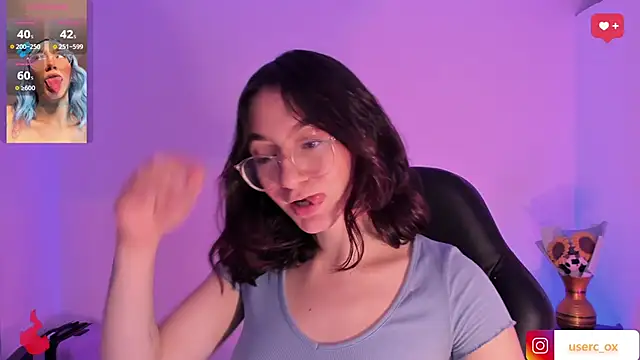 Snapshot of haanna_thompsoon chatting on 02-13-25, 11:26 haanna thompsoon online show from 02-13-25, 11:26