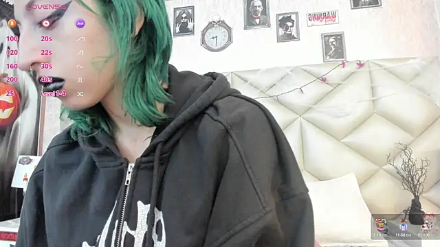 Im gaia online show from 10-22-25, 12:27