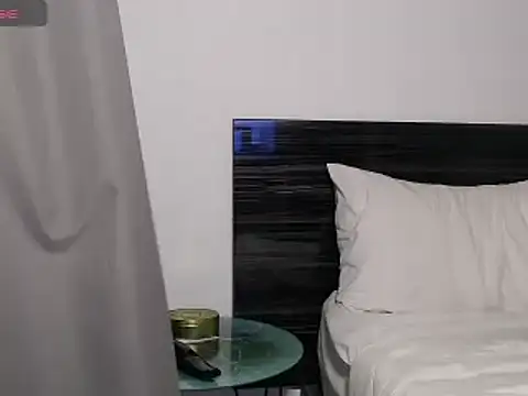 Snapshot of FaustoCock chatting on 02-19-25, 03:17 FaustoCock online show from 02-19-25, 03:17