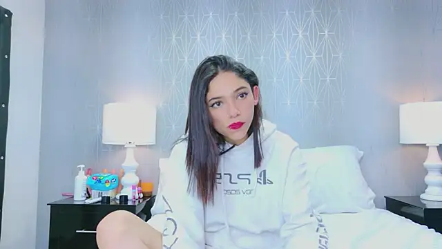 HazelMoret online show from 02-08-26, 03:37