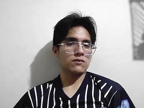 Snapshot of HardDick2 chatting on 03-07-26, 05:26 HardDick2 online show from 03-07-26, 05:26