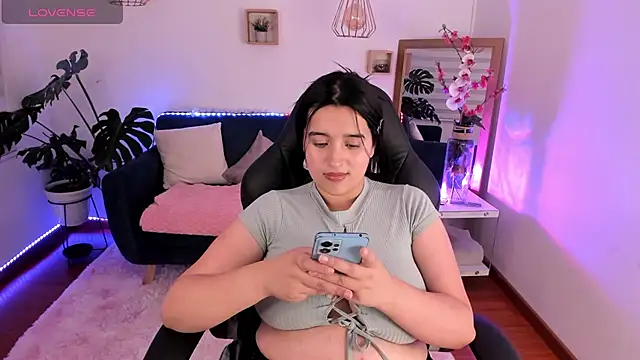 Snapshot of Pamela_cheverry chatting on 02-06-25, 09:53 Pamela cheverry online show from 02-06-25, 09:53