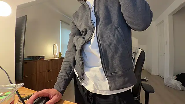 Snapshot of Dylansd chatting on 11-16-25, 01:39 Dylansd online show from 11-16-25, 01:39