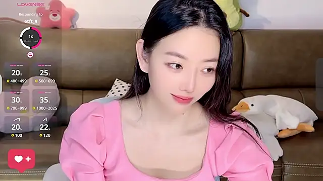 Snapshot of Yilin1999 chatting on 02-27-25, 03:58 Yilin1999 online show from 02-27-25, 03:58