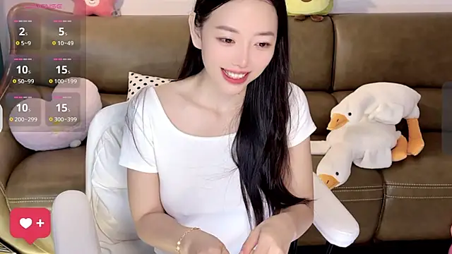 Snapshot of Yilin1999 chatting on 03-12-25, 03:35 Yilin1999 online show from 03-12-25, 03:35