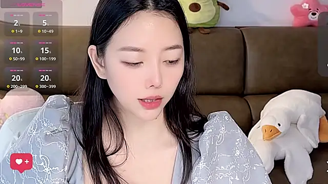 Snapshot of Yilin1999 chatting on 09-23-25, 08:39 Yilin1999 online show from 09-23-25, 08:39