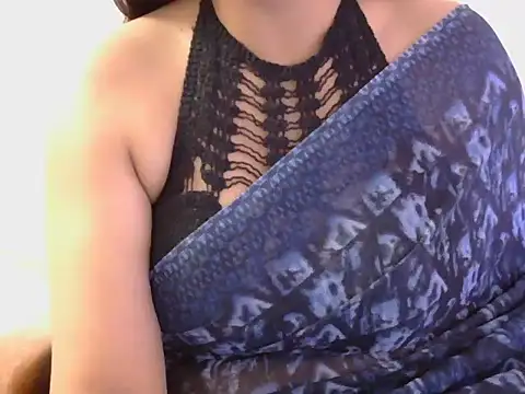 Snapshot of diva-22 chatting on 02-10-25, 02:37 diva-22 online show from 02-10-25, 02:37