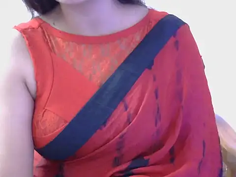 Snapshot of diva-22 chatting on 02-14-25, 11:53 diva-22 online show from 02-14-25, 11:53