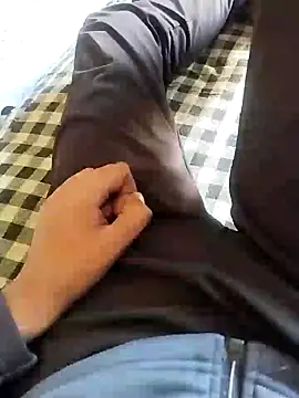 black cobra70 online show from 12-26-24, 06:30