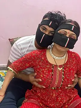 Snapshot of mickey_love chatting on 03-02-25, 11:29 mickey love online show from 03-02-25, 11:29