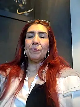 Perla Franco online show from 11-24-25, 05:07