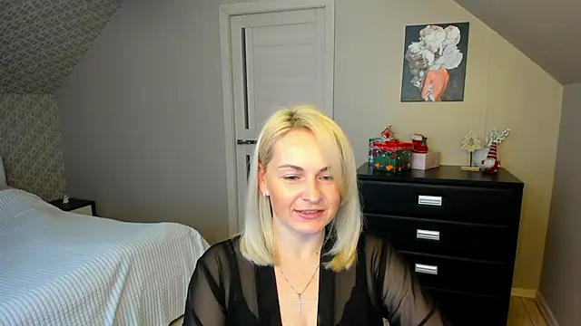 Snapshot of Alicee_Gracee chatting on 12-05-25, 08:34 Alicee Gracee online show from 12-05-25, 08:34