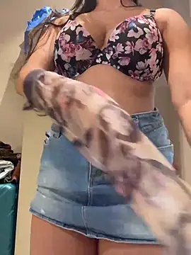 Snapshot of ScarletAss chatting on 11-24-25, 04:40 ScarletAss online show from 11-24-25, 04:40