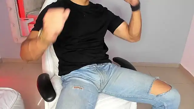 Lucii fer  online show from 12-05-25, 11:30